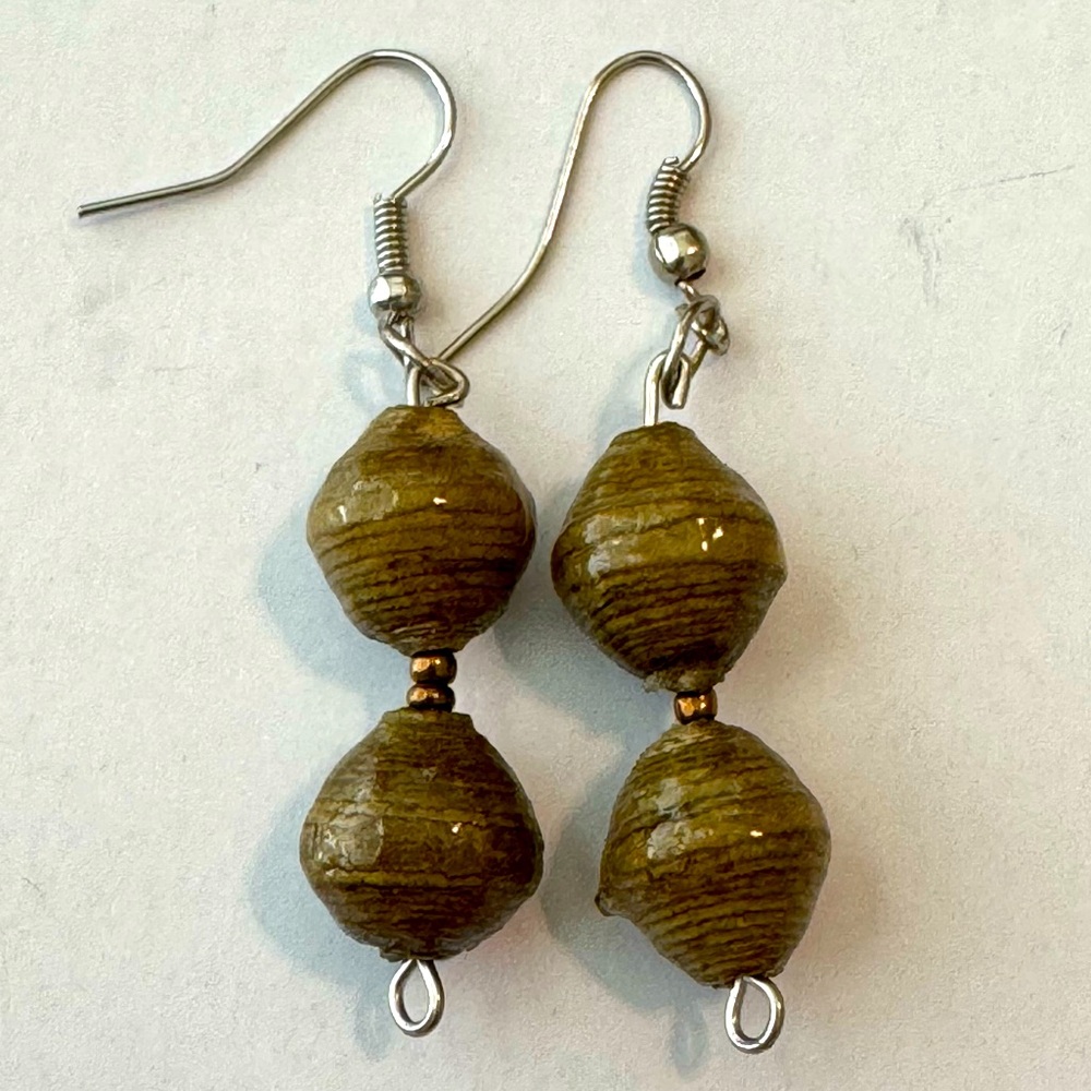 NWOT Ugandan Handmade Paper Bead Earrings